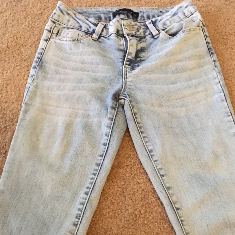 Kancan cutoff ankle jeans